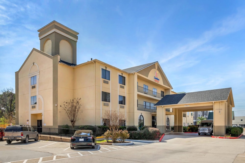 Comfort Suites Bush Intercontinental Airport — hotel near George Bush Intercontinental Airport