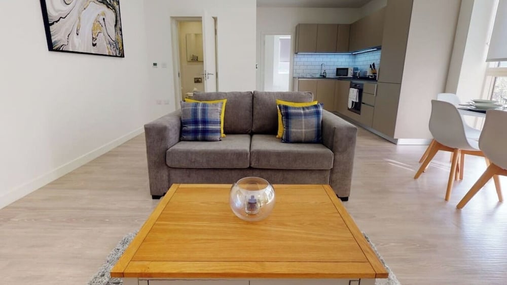 Luxury Apartment Town Centre North Stevenage — 4-Star Luxury Hotel in Stevenage, United Kingdom