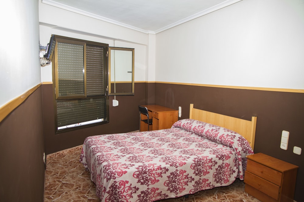 Hotel Manises — Manises