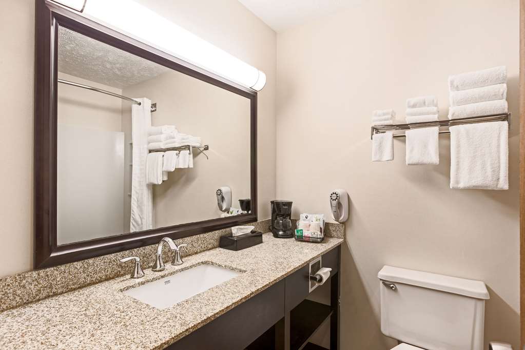City Express by Marriott Petoskey Harbor Springs - photo 22