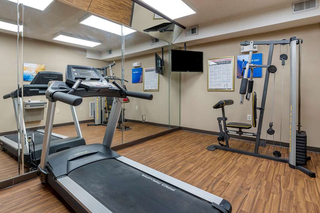 Comfort Inn & Suites Cincinnati Uptown Clifton - photo 22