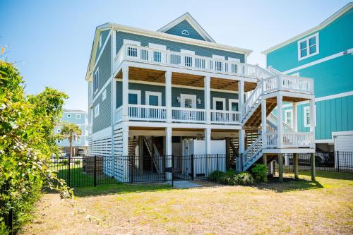 Pier Walker by Oak Island Accommodations - photo 14