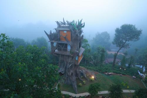 Blue Bell Resort - carbon neutral hotel in Perya