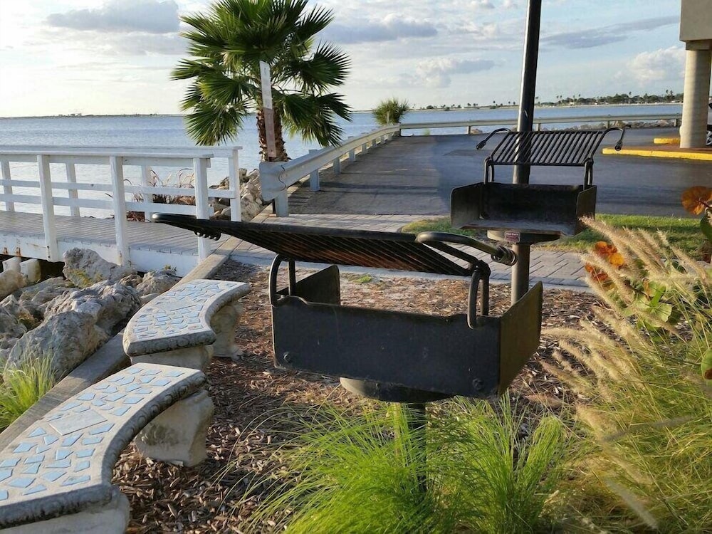 Seaside Luxury Oasis with balcony - photo 69