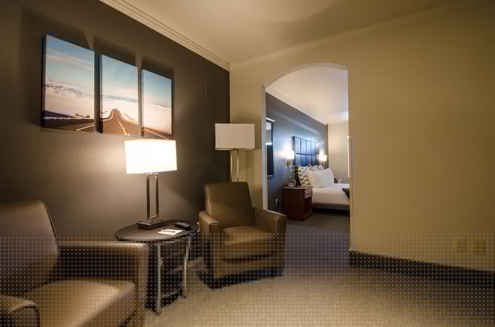 Wood River Inn & Suites - photo 28