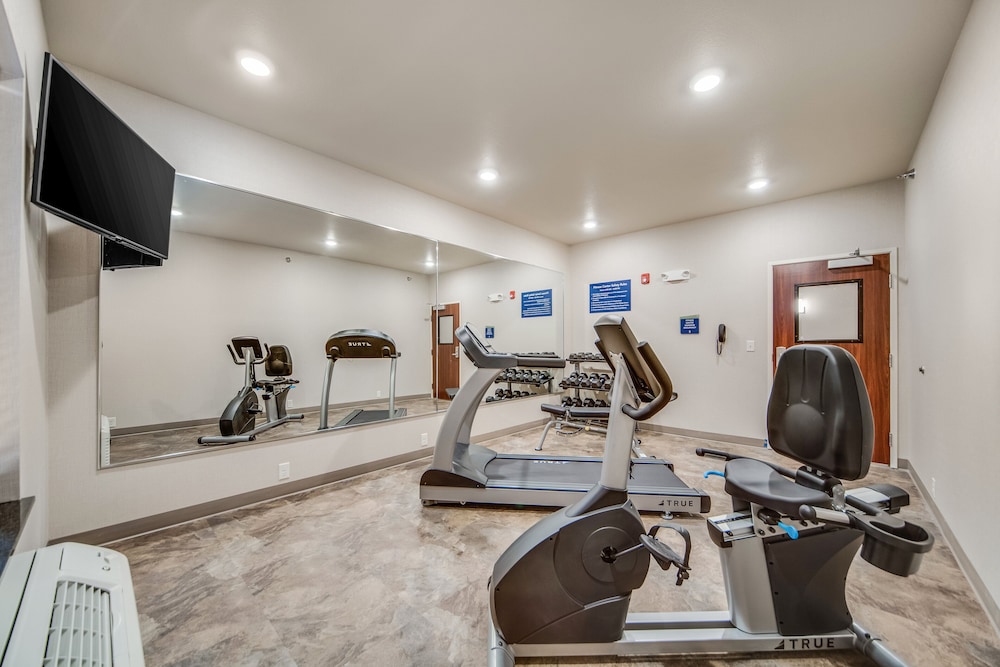 Cobblestone Hotel & Suites Cozad - photo 49