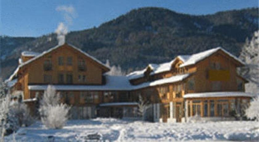 Haus Am See — 4-Star Luxury Hotel in None, Austria