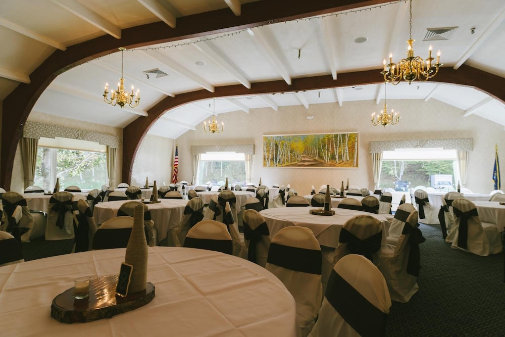 Town and Country Inn & Resort - photo 47