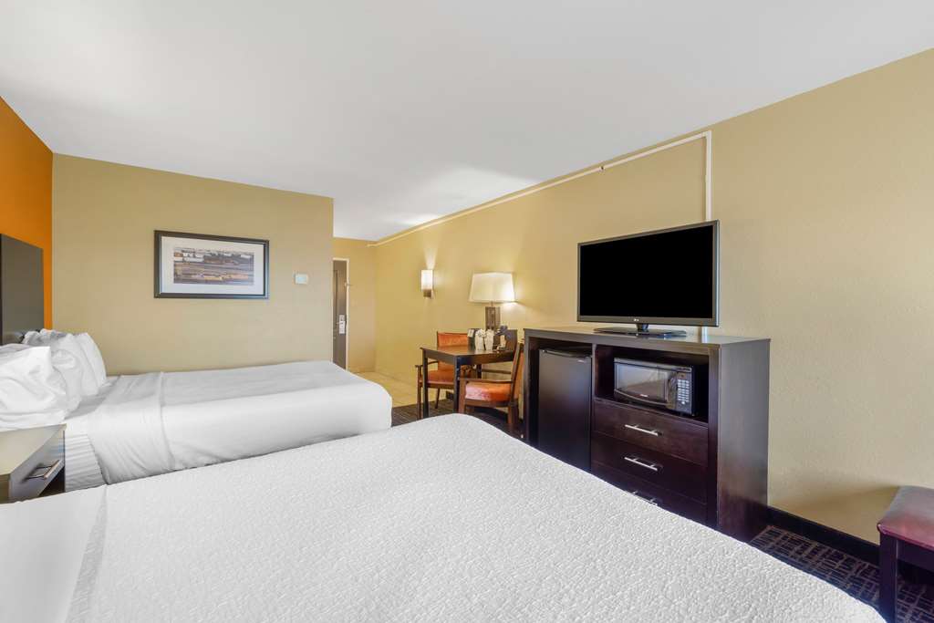 Best Western Plus North Platte Inn & Suites - photo 33