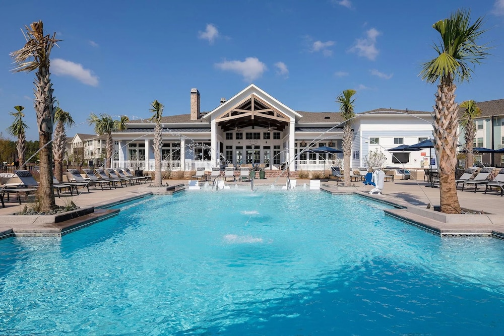 Landing Apartments Charleston Summerville — 4-Star Luxury Hotel in Summerville, United States