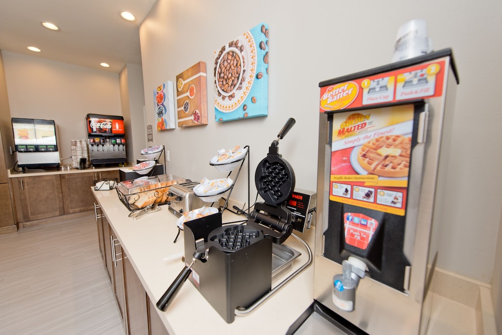 Staybridge Suites Houston Humble Beltway 8 E by IHG - photo 27