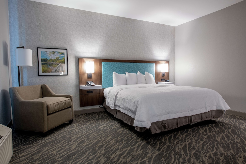 Hampton Inn & Suites Duncanville Dallas - photo 10