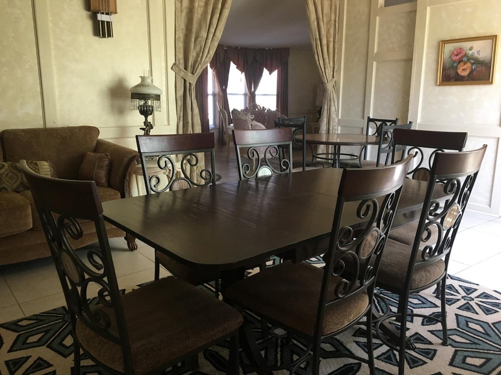 Shady Lady Bed & Breakfast - photo 14