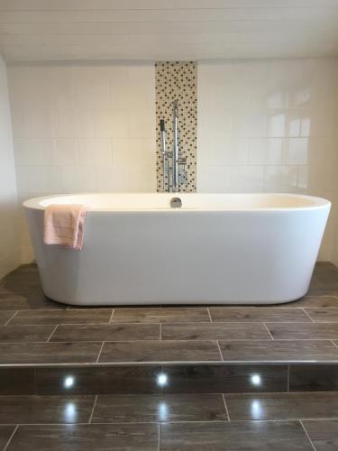 The Waterings B&B — 4-Star Luxury Hotel in Saint Davids, United Kingdom