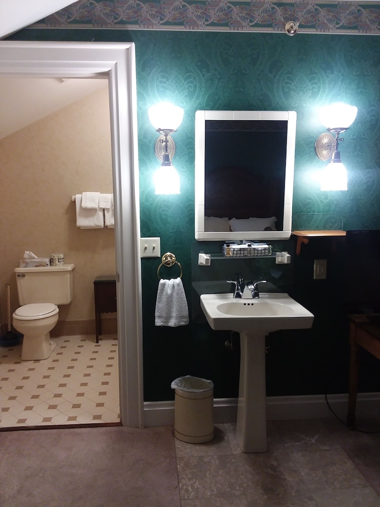 Kingsley Inn - photo 44