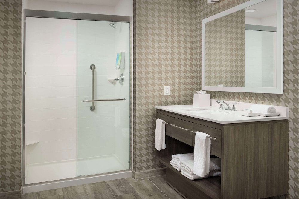 Home2 Suites by Hilton Miami Doral West Airport - photo 24