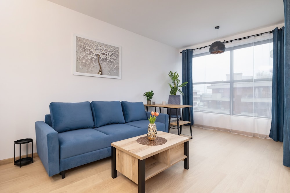 Wiślane Tarasy Lux Apartments Cracow by Renters Prestige — 4-Star Luxury Hotel in Krakow, Poland