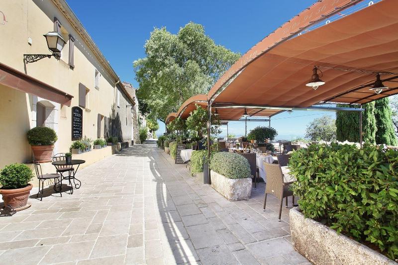 Hotel De Charme Bello Visto — Gassin