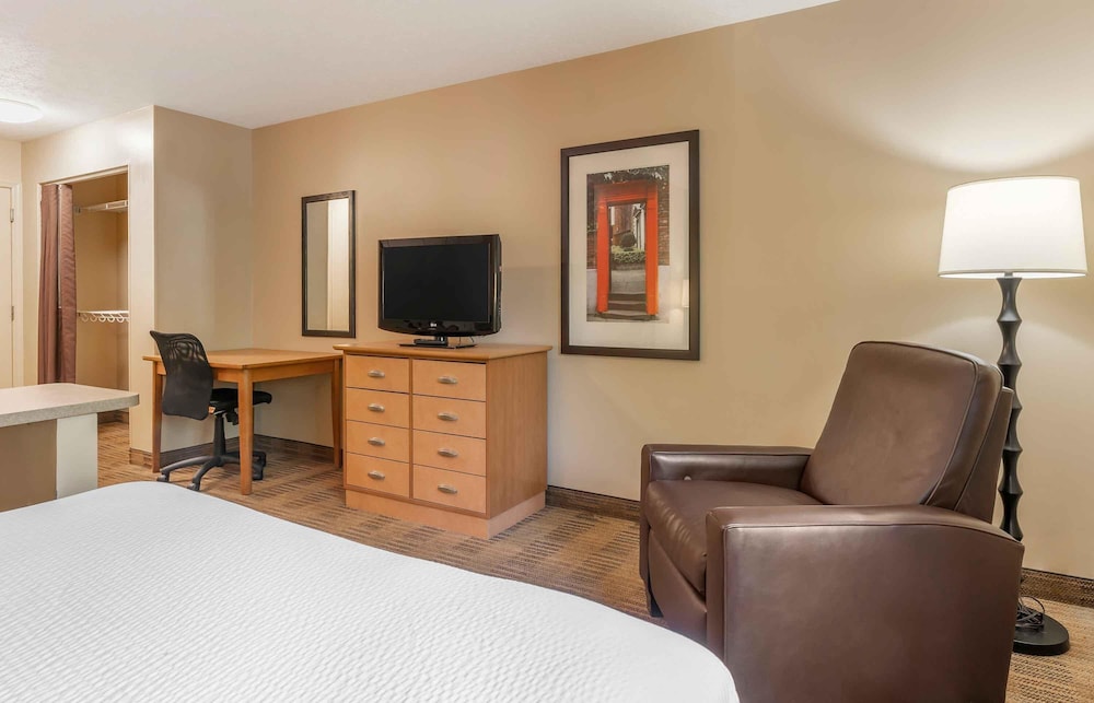 Extended Stay America Raleigh North Raleigh Wake Towne Drive - photo 28