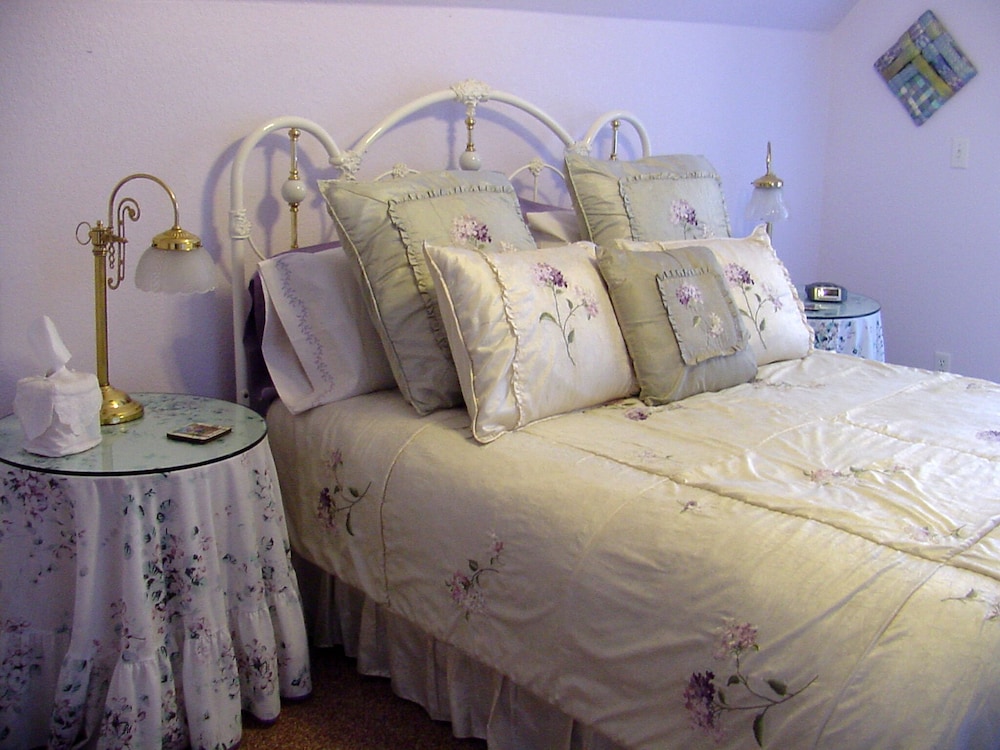Apple Blossom Inn - photo 8