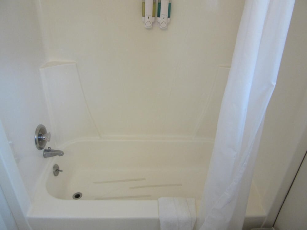Yellowstone Country Inn - photo 40