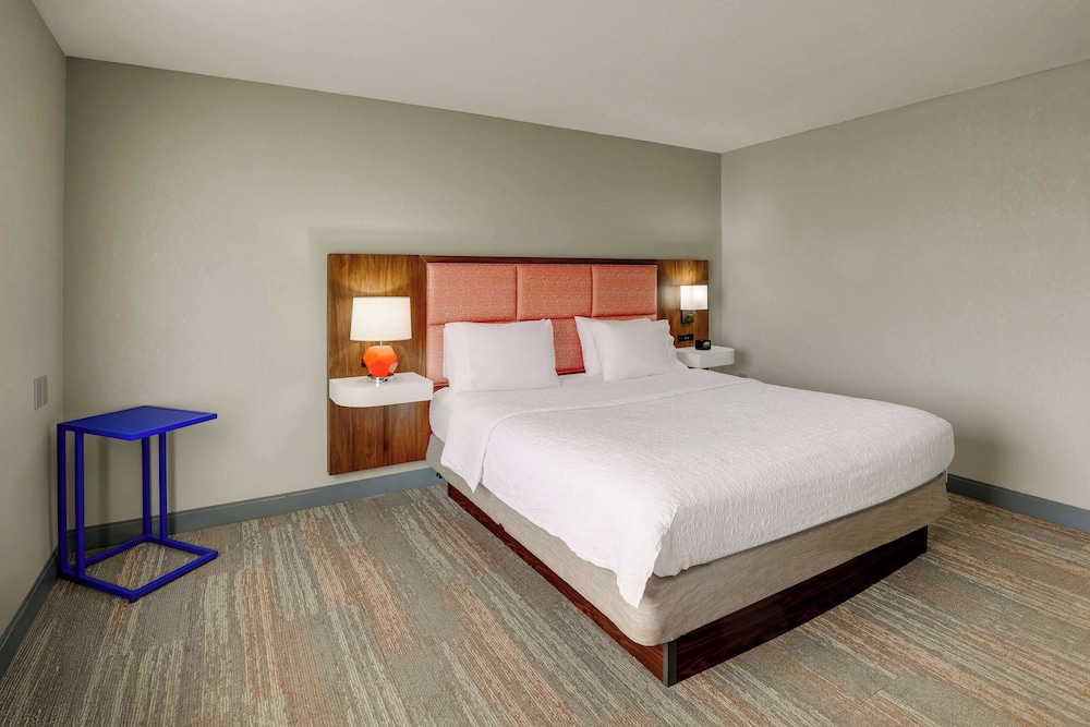 Hampton Inn & Suites St. Louis Edwardsville - photo 36