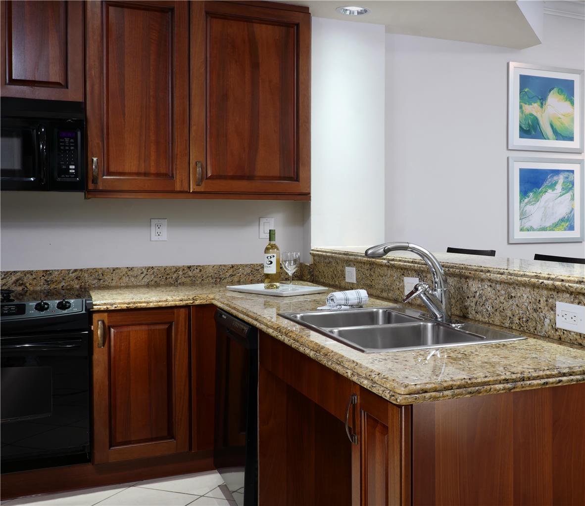 Naples Bay Resort & Marina - photo 21