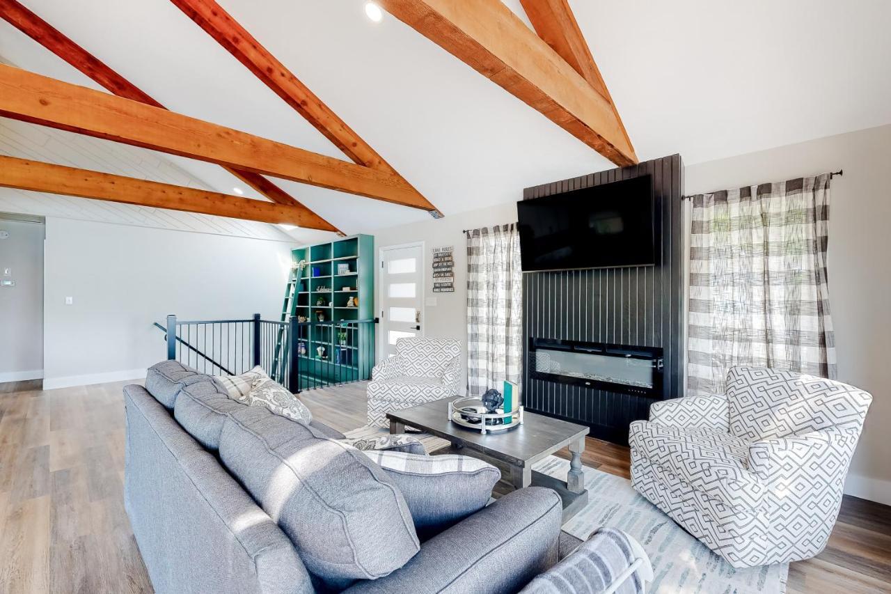 Raccoon Hollow Hideaway in Rocky Mount, United States