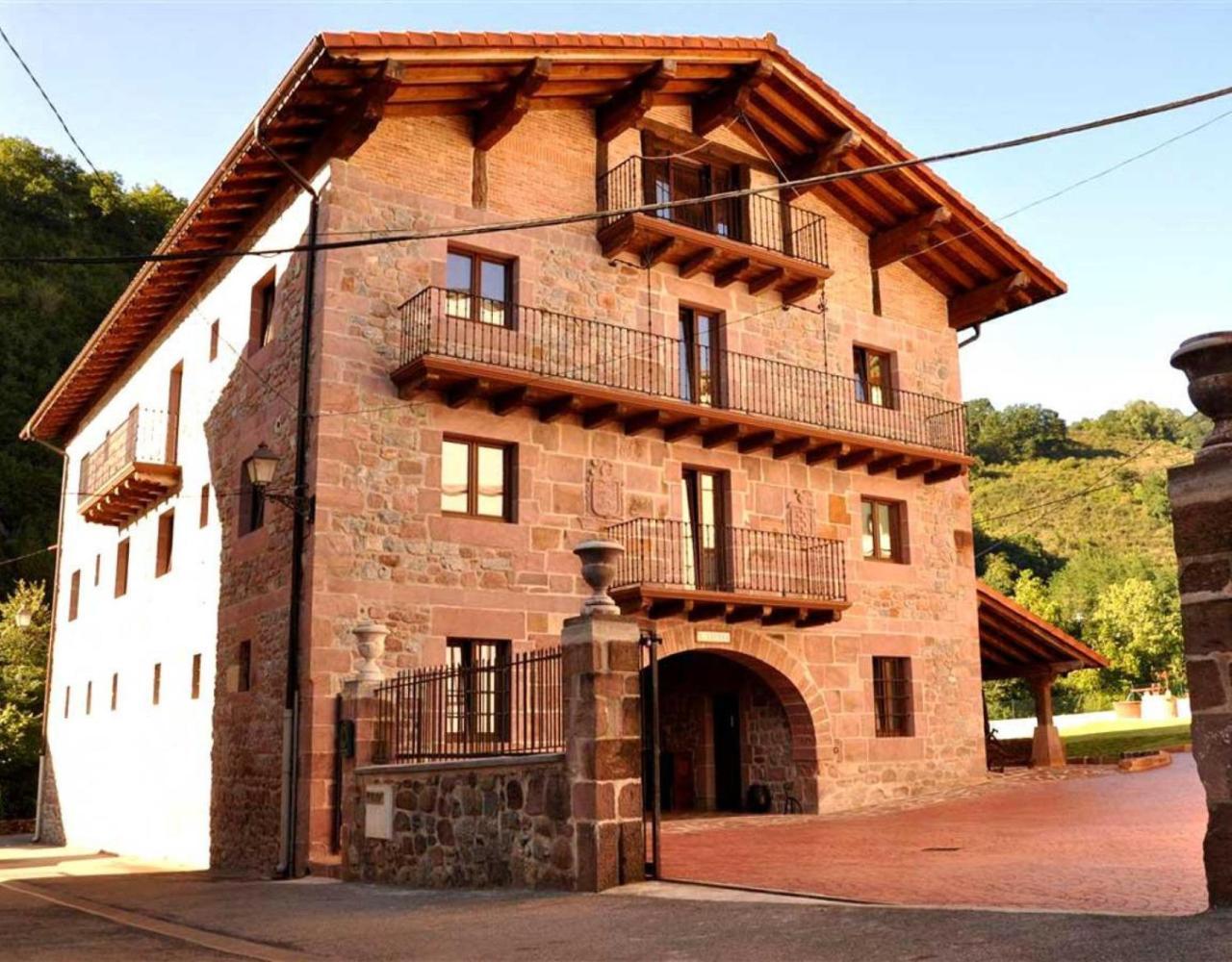 Barbenea - carbon neutral hotel in Unknown City