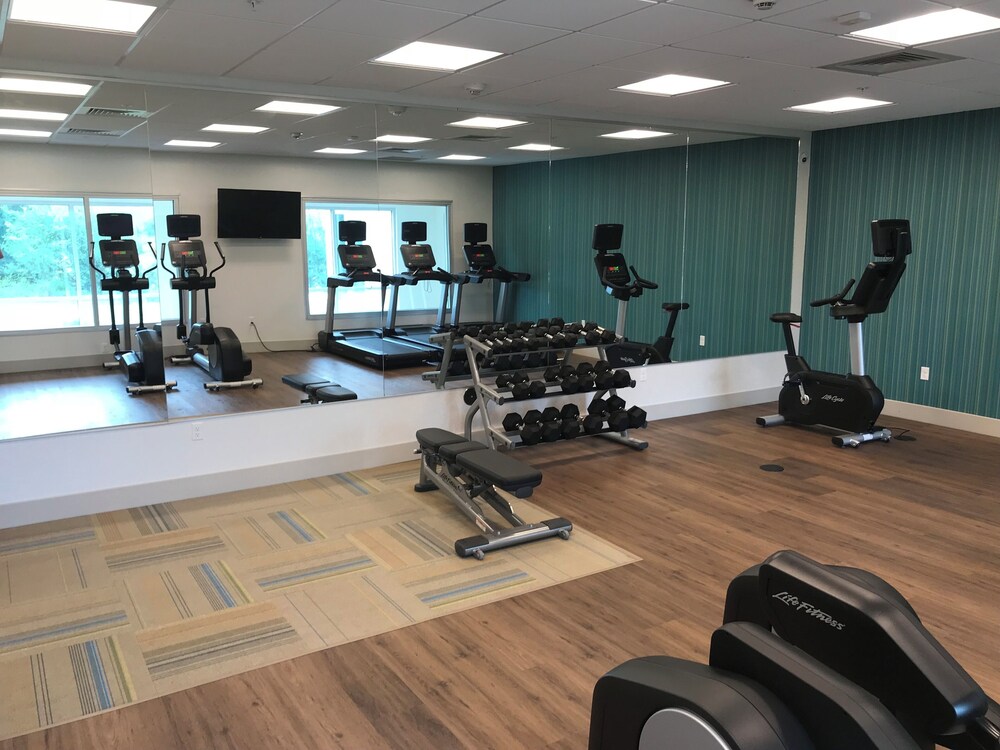 Holiday Inn Express & Suites Hannibal Medical Center by IHG - photo 18