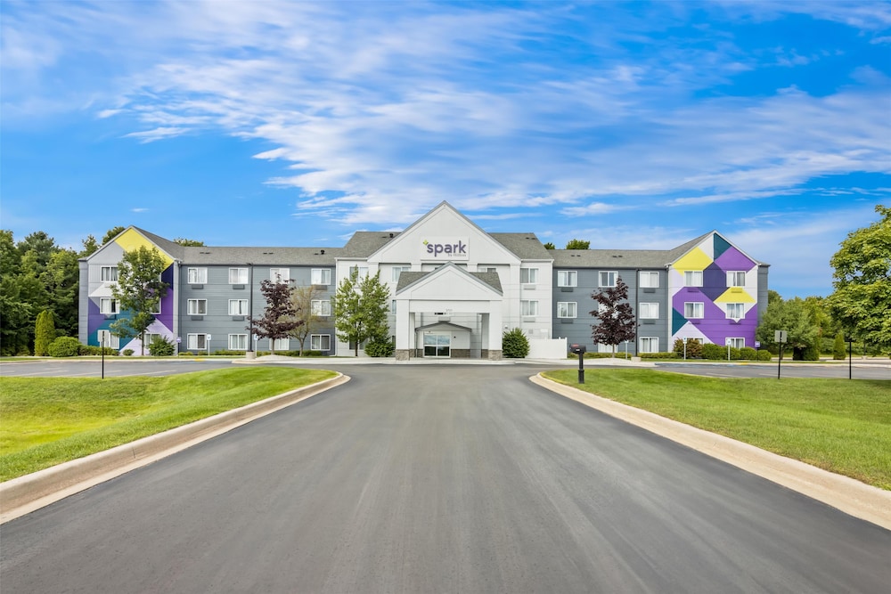 Spark by Hilton Traverse City in Traverse City, United States