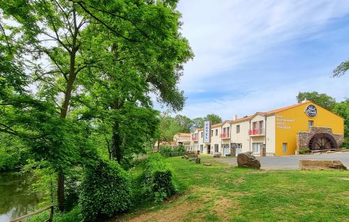 Hotel Pont De Senard — hotel in Montaigu