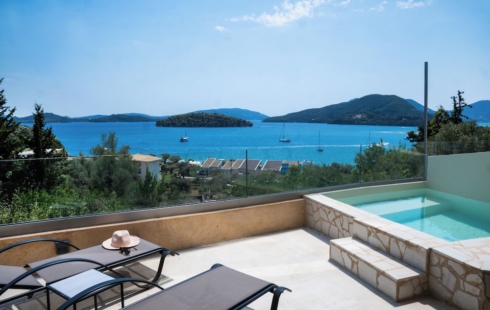 Mandragoras Eco Friendly in Periyiali, Greece