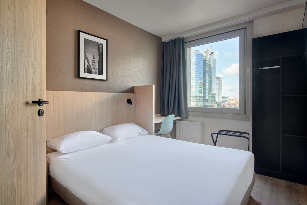 Première Classe Varsovie Warszawa