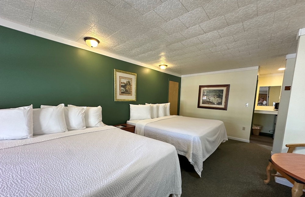 O'Sullivan's On The Lake Motel - photo 4