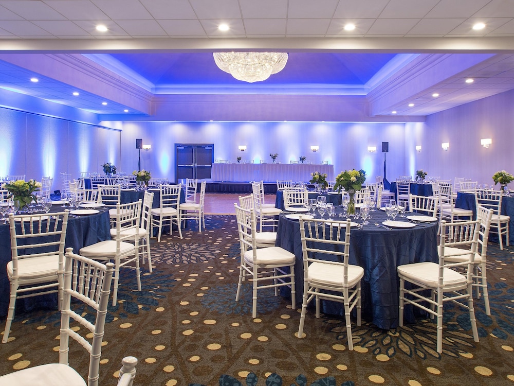 Concord Plaza Hotel - photo 23