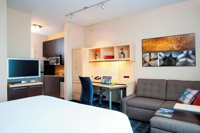 TownePlace Suites by Marriott Des Moines Urbandale - photo 98