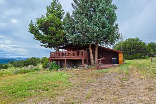 Whispering Pines - carbon neutral hotel in North Bend