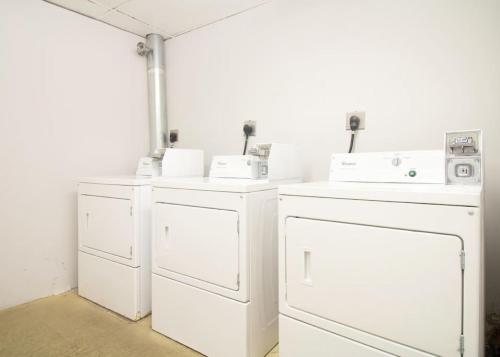 Downtown Luxury 1BR Pets Welcome Washer and Dryer in Building — 4-Star Luxury Hotel in Boston, United States