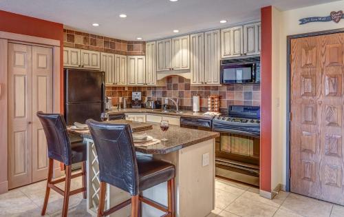 Bear Claw 313 - carbon neutral hotel in Steamboat Springs