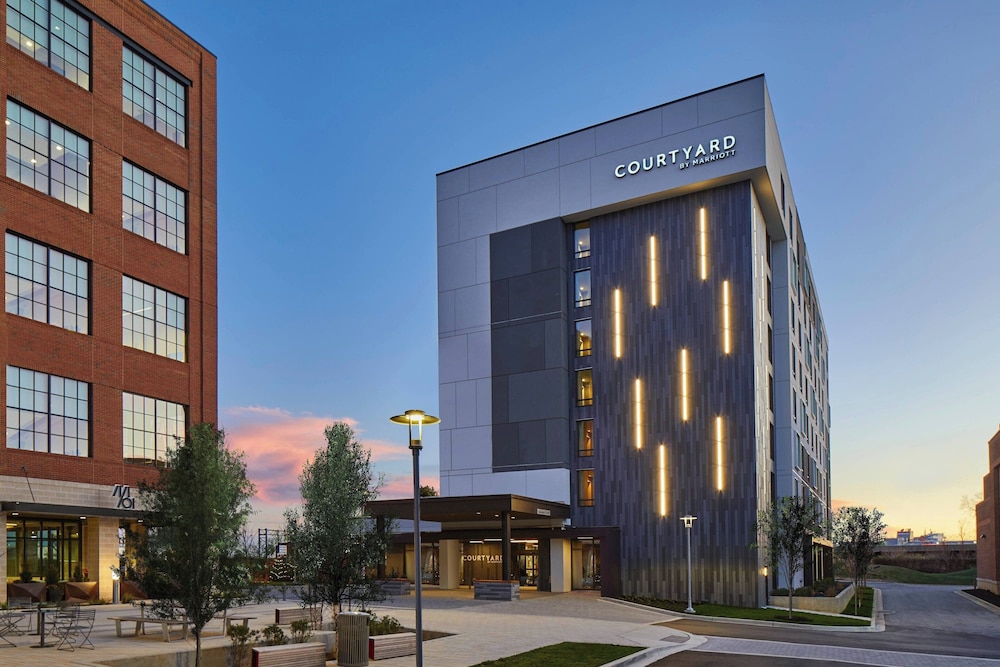 Courtyard by Marriott Baltimore Downtown McHenry Row in Baltimore, United States