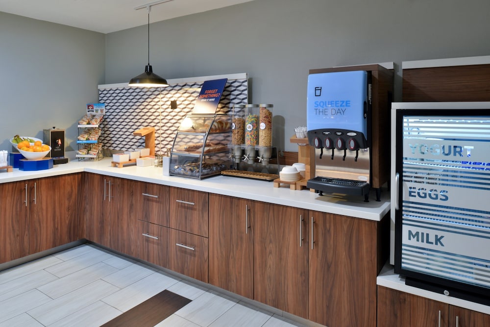 Holiday Inn Express & Suites Carthage by IHG - photo 65
