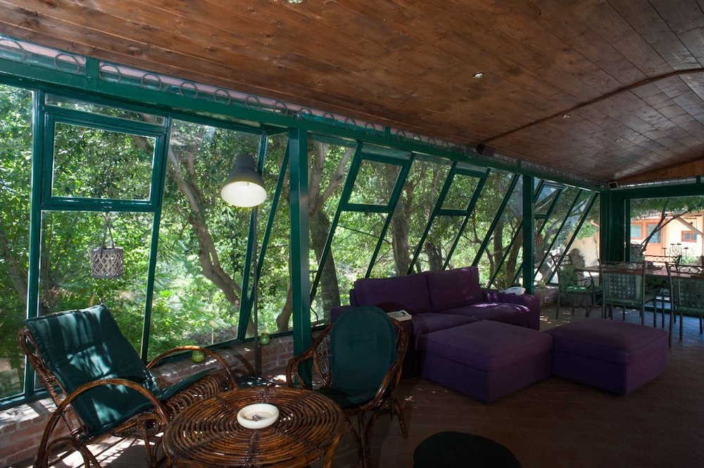 B&B La Nave — 5-Star Luxury Hotel in Naples, Italy