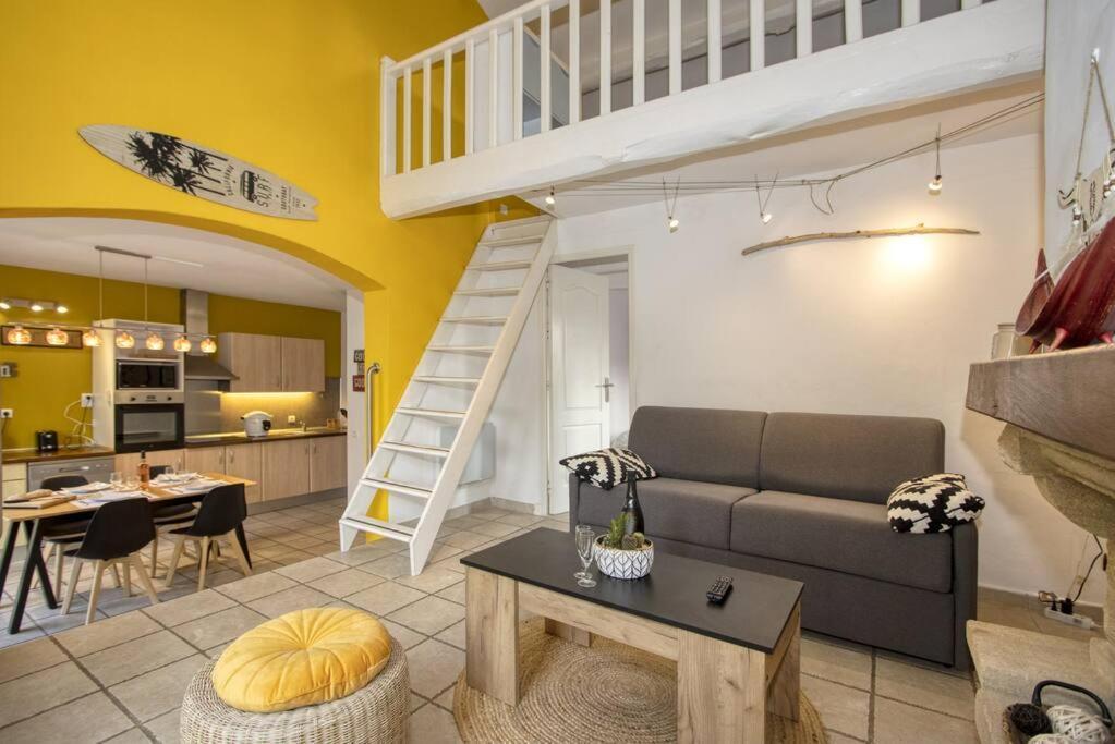 Villa Esperance Appartement Entier T2 — 4-Star Luxury Hotel in La Ciotat, France