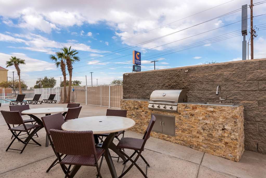 Comfort Inn & Suites El Centro I 8 - photo 2