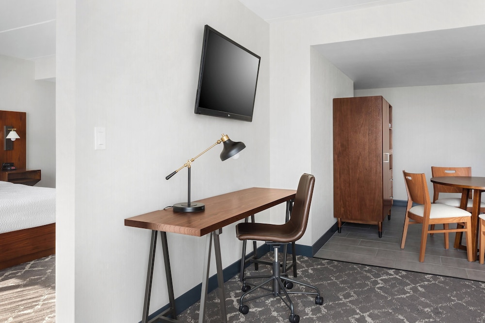 Four Points by Sheraton Philadelphia Northeast - photo 13
