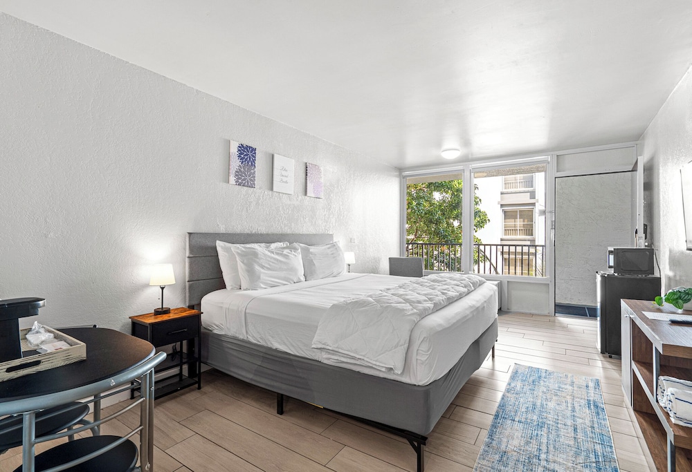 2520 Living - photo 17