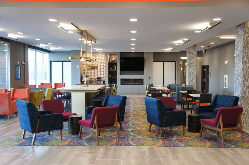 La Quinta Inn & Suites by Wyndham Braselton - photo 62