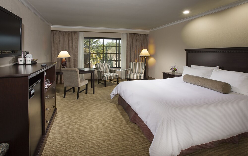 Coast Anabelle Hotel - photo 10
