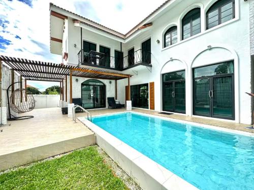 Sabai Sabai Villa in Chiang Mai at Nong Hoi 3 — 4-Star Luxury Hotel in Chiang Mai, Thailand